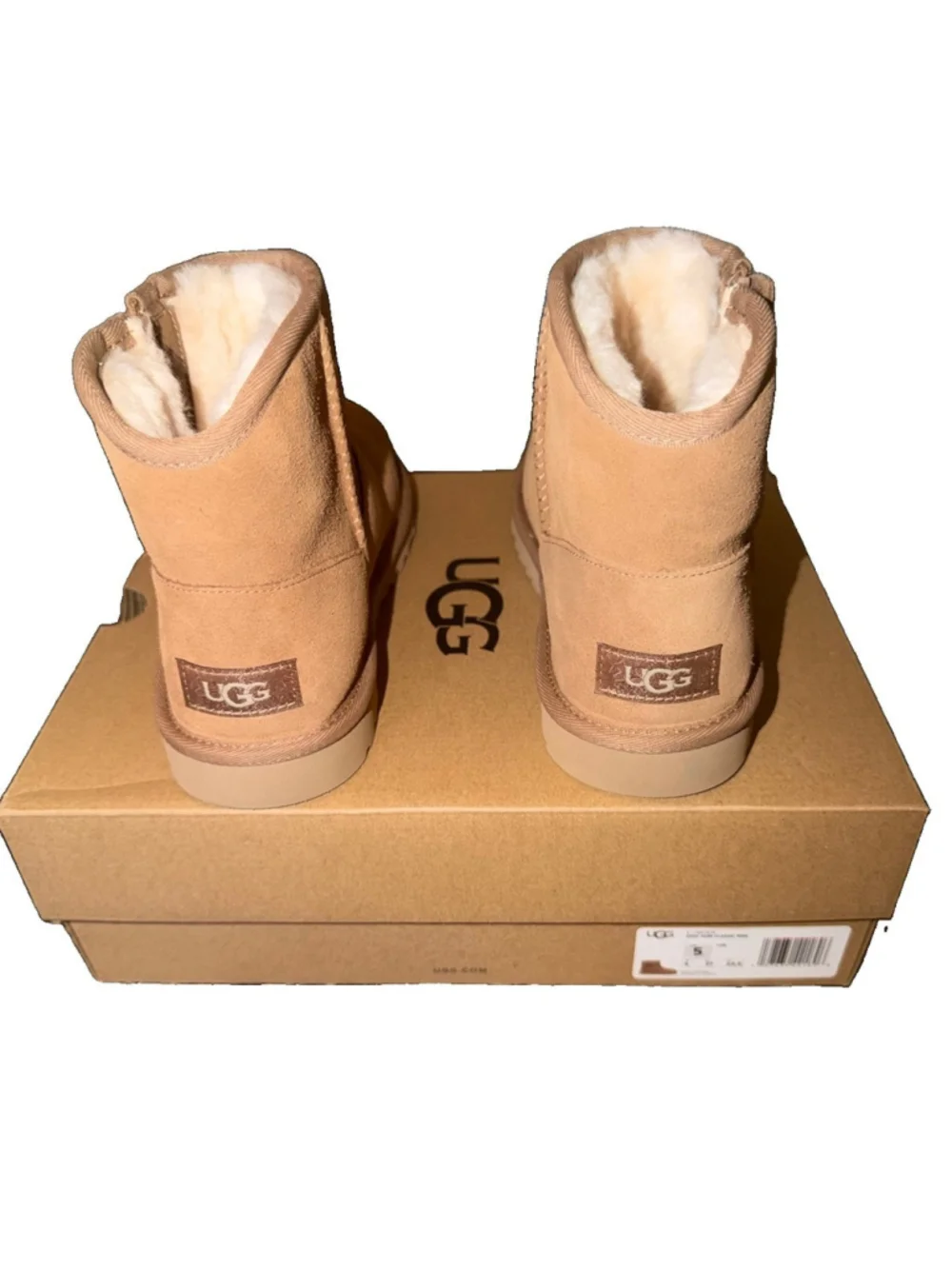 UGG KIDS ADRI CLASSIC MINI BOOT CHESNUT COLOR SIZE 5 US